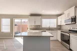 2875 W Highland St, Chandler, AZ 85224 - Photo 22