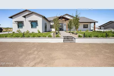 1650 W Lucky Lane, San Tan Valley, AZ 85144 - Photo 1