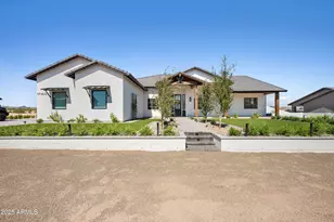 1650 W Lucky Ln, San Tan Valley, AZ 85144 - Photo 1