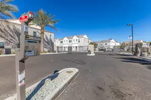 8262 N 22nd Dr, Phoenix, AZ 85021 - Photo 30