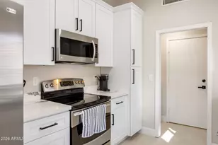 3967 E Verbena Ct, Phoenix, AZ 85044 - Photo 8