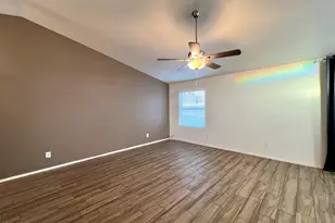 255 S Kingston St, Chandler, AZ 85225 - Photo 2