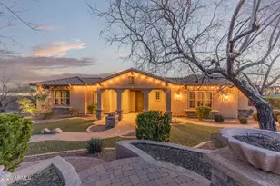 8691 W Questa Dr, Peoria, AZ 85383 - Photo 10