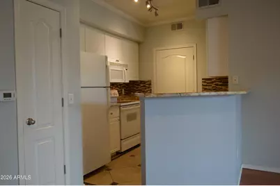 1701 E Colter Street #308, Phoenix, AZ 85016 - Photo 4