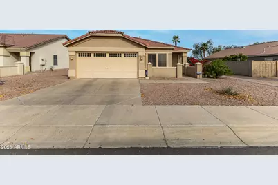 1022 E Pedro Road, Phoenix, AZ 85042 - Photo 1
