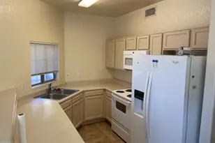 1312 S Boulder Ct, Gilbert, AZ 85296 - Photo 4