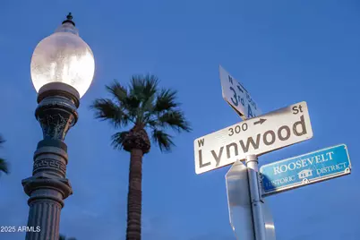 69 W Lynwood Street, Phoenix, AZ 85003 - Photo 60
