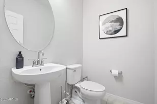 9038 W Luke Ave, Glendale, AZ 85305 - Photo 10