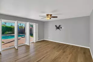 2401 S Saratoga, Mesa, AZ 85202 - Photo 32