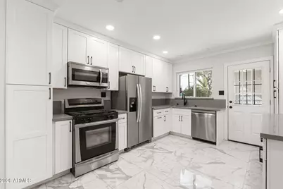 4540 N 12th Avenue, Phoenix, AZ 85013 - Photo 4