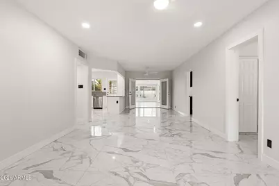 4540 N 12th Avenue, Phoenix, AZ 85013 - Photo 12