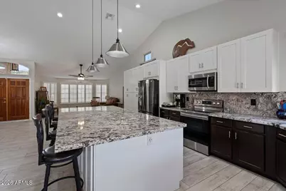 404 E Mountain Sky Avenue, Phoenix, AZ 85048 - Photo 10