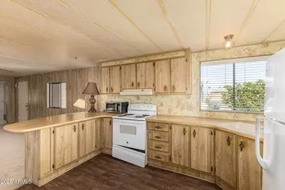 10955 N 79th Avenue #144, Peoria, AZ 85345 - Photo 2