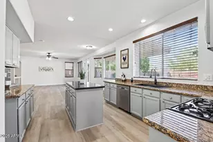 11530 W Palm Brook Dr, Avondale, AZ 85392 - Photo 8