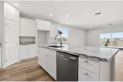 9192 W Rafael Drive, Arizona City, AZ 85123 - Photo 10