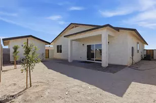 9192 W Rafael Dr, Arizona City, AZ 85123 - Photo 32
