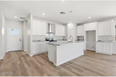 9192 W Rafael Drive, Arizona City, AZ 85123 - Photo 8