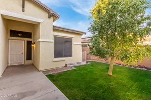 866 E La Costa Pl, Chandler, AZ 85249 - Photo 4