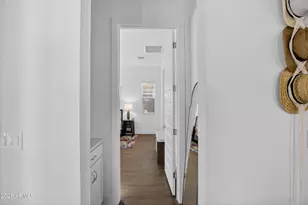 939 E Paseo Way, Phoenix, AZ 85042 - Photo 24