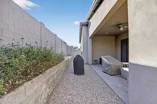 939 E Paseo Way, Phoenix, AZ 85042 - Photo 58