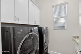 939 E Paseo Way, Phoenix, AZ 85042 - Photo 52