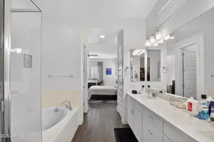 939 E Paseo Way, Phoenix, AZ 85042 - Photo 34