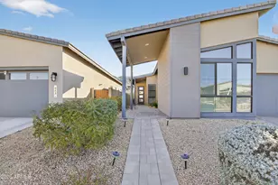 939 E Paseo Way, Phoenix, AZ 85042 - Photo 4