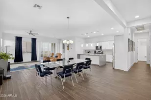 939 E Paseo Way, Phoenix, AZ 85042 - Photo 8