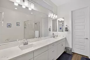 939 E Paseo Way, Phoenix, AZ 85042 - Photo 30