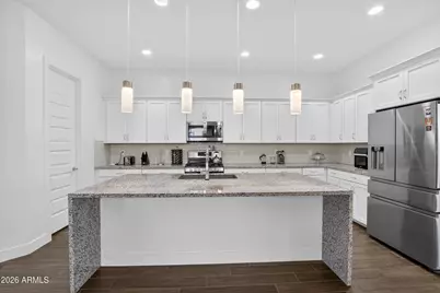 939 E Paseo Way, Phoenix, AZ 85042 - Photo 16