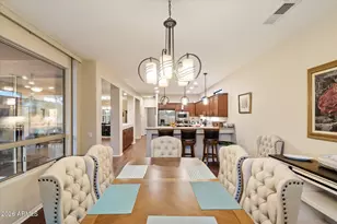 16418 W Desert Lily Dr, Surprise, AZ 85387 - Photo 10