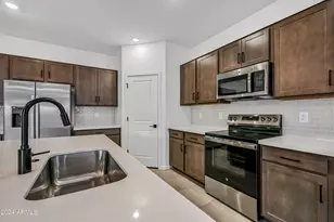 25303 W Bowker St, Buckeye, AZ 85326 - Photo 8