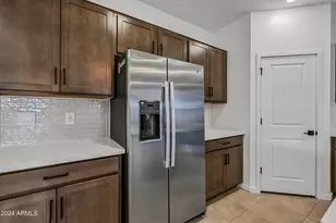 25303 W Bowker St, Buckeye, AZ 85326 - Photo 10