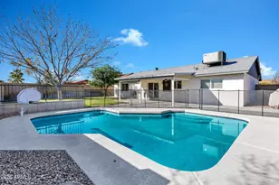 905 W Bell De Mar Dr, Tempe, AZ 85283 - Photo 2