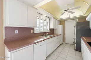 10010 W Manzanita Dr, Sun City, AZ 85373 - Photo 26