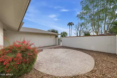10010 W Manzanita Drive, Sun City, AZ 85373 - Photo 10