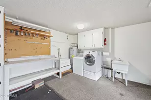 10010 W Manzanita Dr, Sun City, AZ 85373 - Photo 40