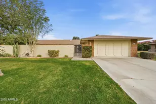 10010 W Manzanita Dr, Sun City, AZ 85373 - Photo 6