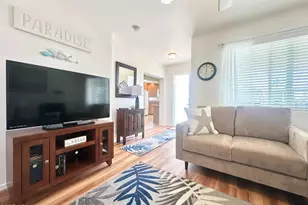 725 S Emerald Dr, Apache Junction, AZ 85119 - Photo 14