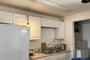 7125 W Heatherbrae Dr, Phoenix, AZ 85033 - Photo 2