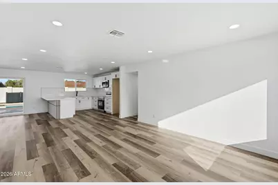 534 E Pebble Beach Drive, Tempe, AZ 85282 - Photo 16