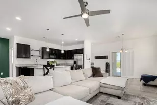 5751 N 71st Dr, Glendale, AZ 85303 - Photo 6