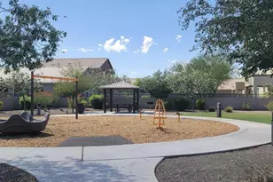 5751 N 71st Dr, Glendale, AZ 85303 - Photo 24