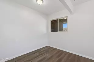 2221 E Osborn Rd, Phoenix, AZ 85016 - Photo 16