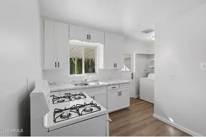 2221 E Osborn Road, Phoenix, AZ 85016 - Photo 6