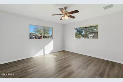 2221 E Osborn Road, Phoenix, AZ 85016 - Photo 12