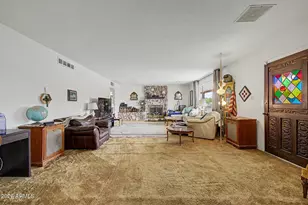 1702 E Griswold Rd, Phoenix, AZ 85020 - Photo 6