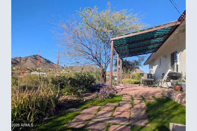 1702 E Griswold Road, Phoenix, AZ 85020 - Photo 1