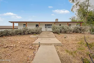 1702 E Griswold Road, Phoenix, AZ 85020 - Photo 2