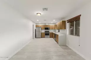 1915 E Gemini Dr, Tempe, AZ 85283 - Photo 18